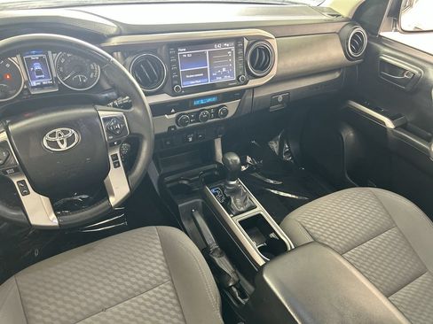 Used 2021 Toyota Tacoma SR5 RWD image 23