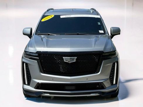 Certified 2024 Cadillac Escalade V w/ LPO, ONYX Package AWD/4WD image 9