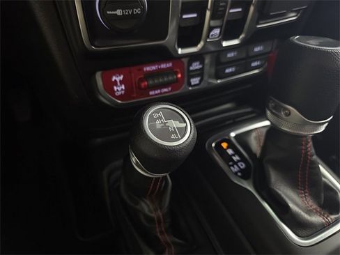 Used 2022 Jeep Wrangler Unlimited Rubicon w/ Xtreme Recon 35" Tire Package image 20