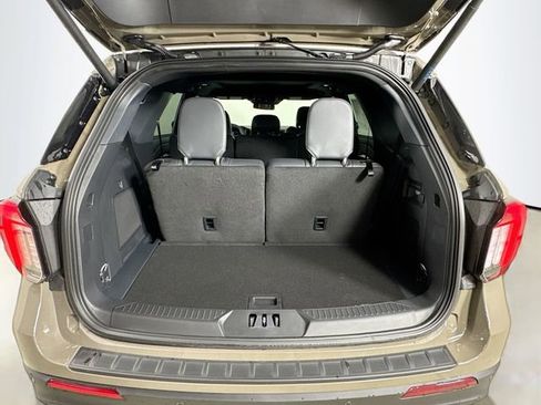 New 2026 Ford Explorer ST w/ Sun And Sound Package image 28