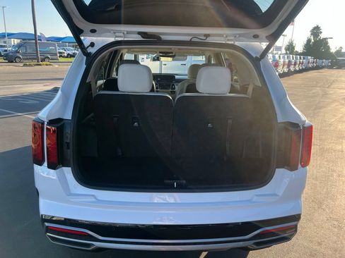 Used 2023 Kia Sorento EX w/ Panoramic Sunroof Package FWD image 46