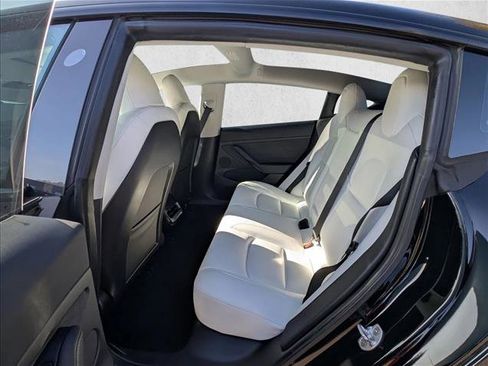 Used 2023 Tesla Model 3 Standard Range image 14