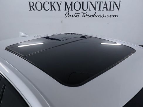 Used 2019 Cadillac CTS Luxury image 12