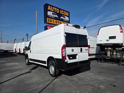 Used 2023 RAM ProMaster 3500 image 2