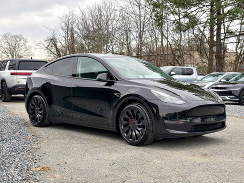 Used 2022 Tesla Model Y Performance image 4