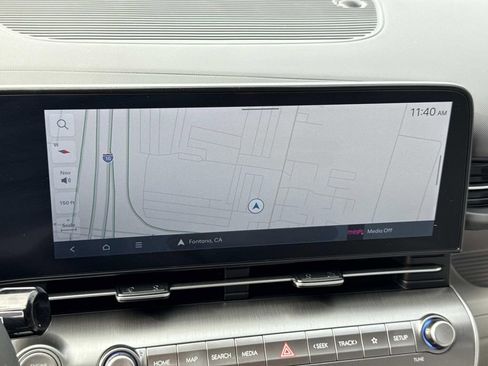 Used 2024 Hyundai Kona Limited image 13