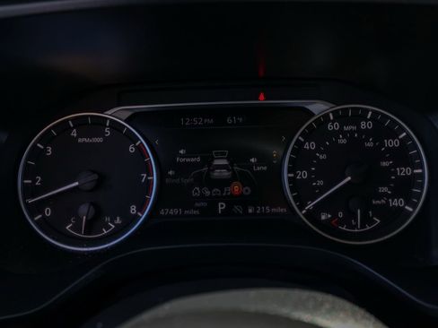 Used 2024 Nissan Rogue SV image 28