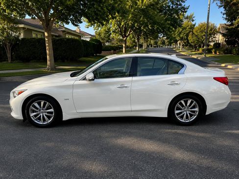 Used 2016 INFINITI Q50 3.0t Premium w/ 3.0T Premium Plus Package RWD image 5