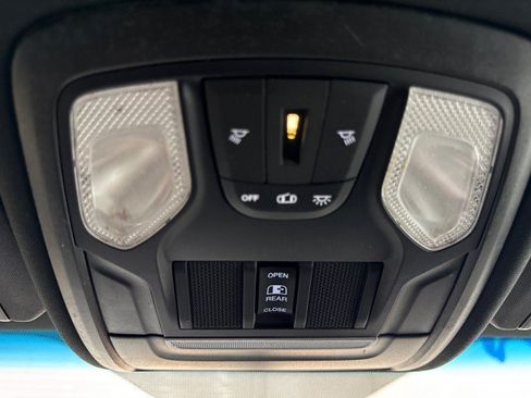 Used 2022 RAM 3500 Tradesman AWD/4WD image 21