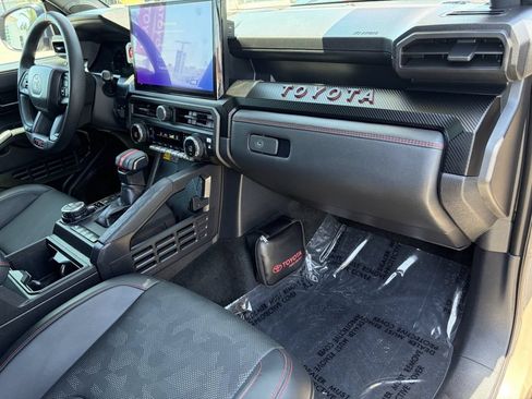 Certified 2025 Toyota Tacoma TRD Pro AWD/4WD image 19