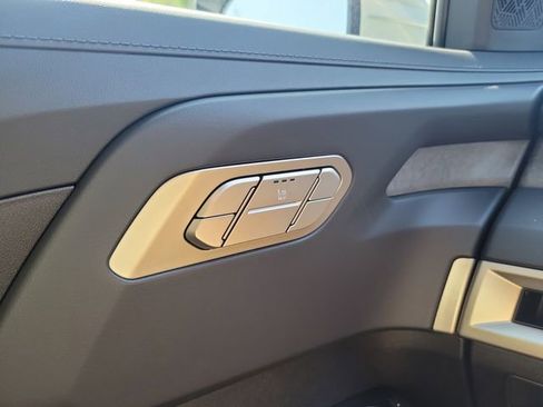 New 2027 Kia Telluride S w/ Towing Package image 31