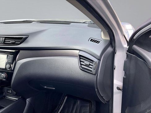 Used 2020 Nissan Rogue Sport S AWD/4WD image 17
