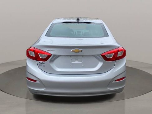 Used 2016 Chevrolet Cruze LS image 5