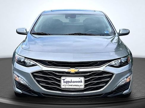 Used 2024 Chevrolet Malibu LT FWD image 2