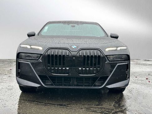 Used 2023 BMW 760i xDrive AWD/4WD image 59