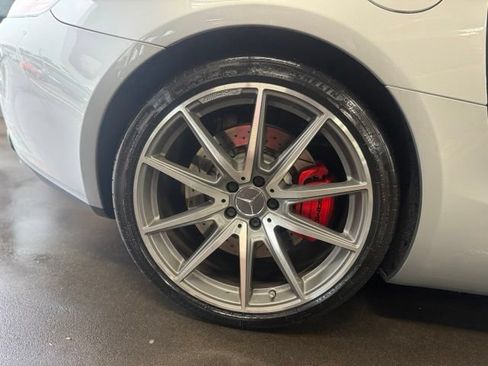Used 2016 Mercedes-Benz AMG GT S image 31