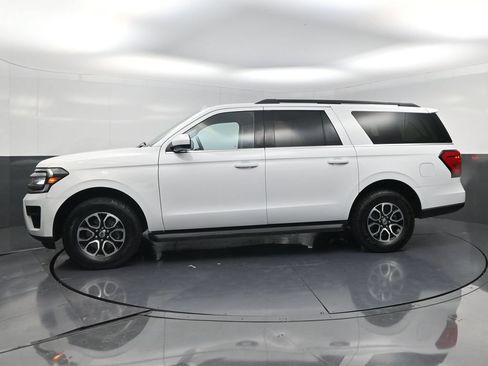 Used 2024 Ford Expedition Max XLT AWD/4WD image 3