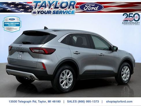 Certified 2024 Ford Escape Active AWD/4WD image 3