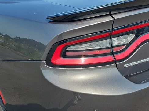 Used 2020 Dodge Charger SXT RWD image 30