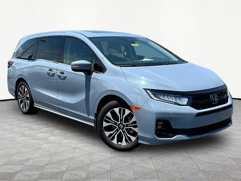 Used 2025 Honda Odyssey Elite image 3