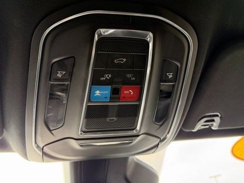 Used 2024 Jeep Wagoneer L Series II w/ Flexible Seating Group image 36