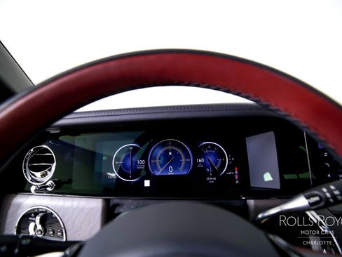 Certified 2025 Rolls-Royce Cullinan image 14