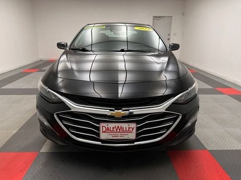 Used 2023 Chevrolet Malibu LT FWD image 2