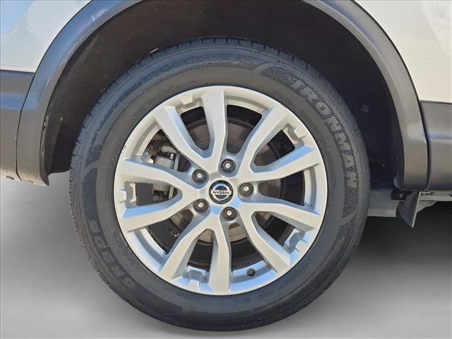 Used 2021 Nissan Rogue Sport S FWD image 14
