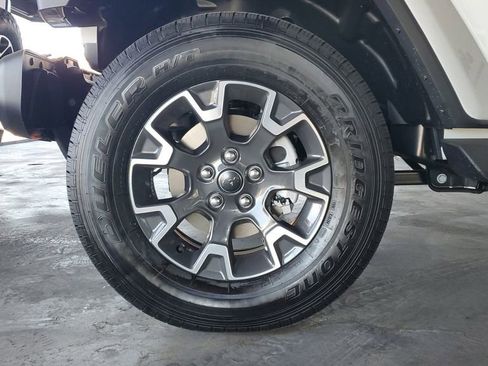 New 2025 Jeep Wrangler Sahara image 7