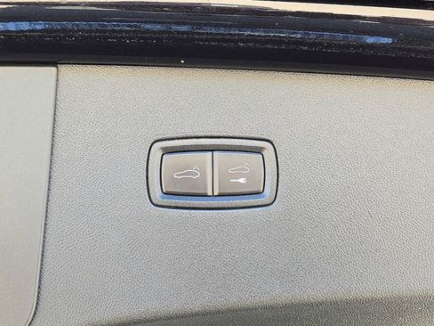 Used 2022 Porsche Cayenne E-Hybrid Coupe image 14