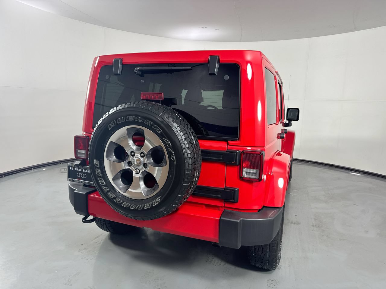 Used 2017 Jeep Wrangler Unlimited Sahara w/ Connectivity Group AWD/4WD image 34