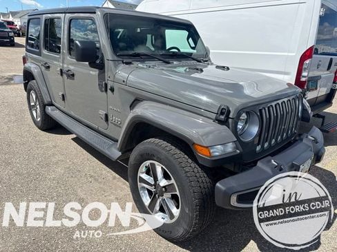 Used 2018 Jeep Wrangler Unlimited Sahara w/ Cold Weather Group AWD/4WD image 1