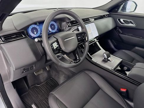 Used 2026 Land Rover Range Rover Velar Dynamic SE image 9