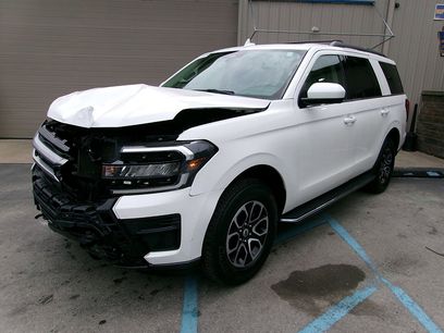 Used 2022 Ford Expedition XLT