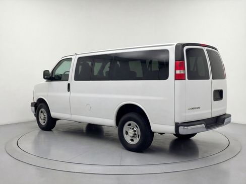 Used 2025 Chevrolet Express 3500 LT w/ LT Preferred Equipment Group image 6