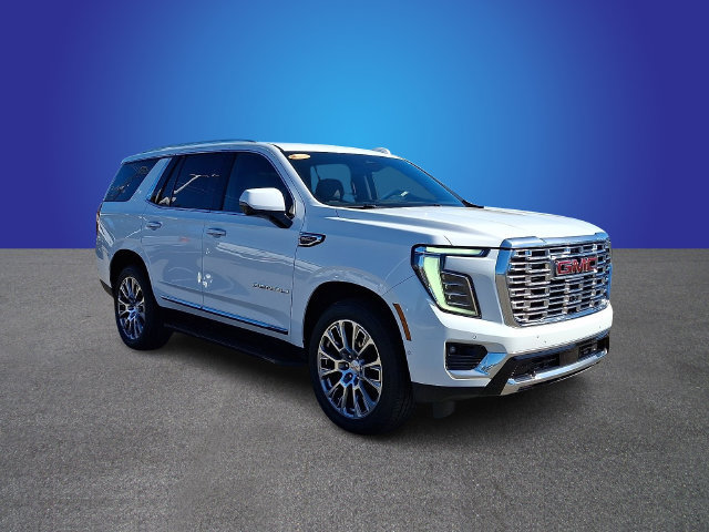 Used 2025 GMC Yukon Denali AWD/4WD image 3