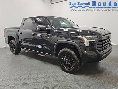 Used 2025 Toyota Tundra SR5 AWD/4WD image 1