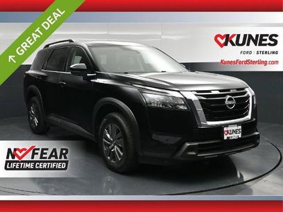 Used 2025 Nissan Pathfinder SV