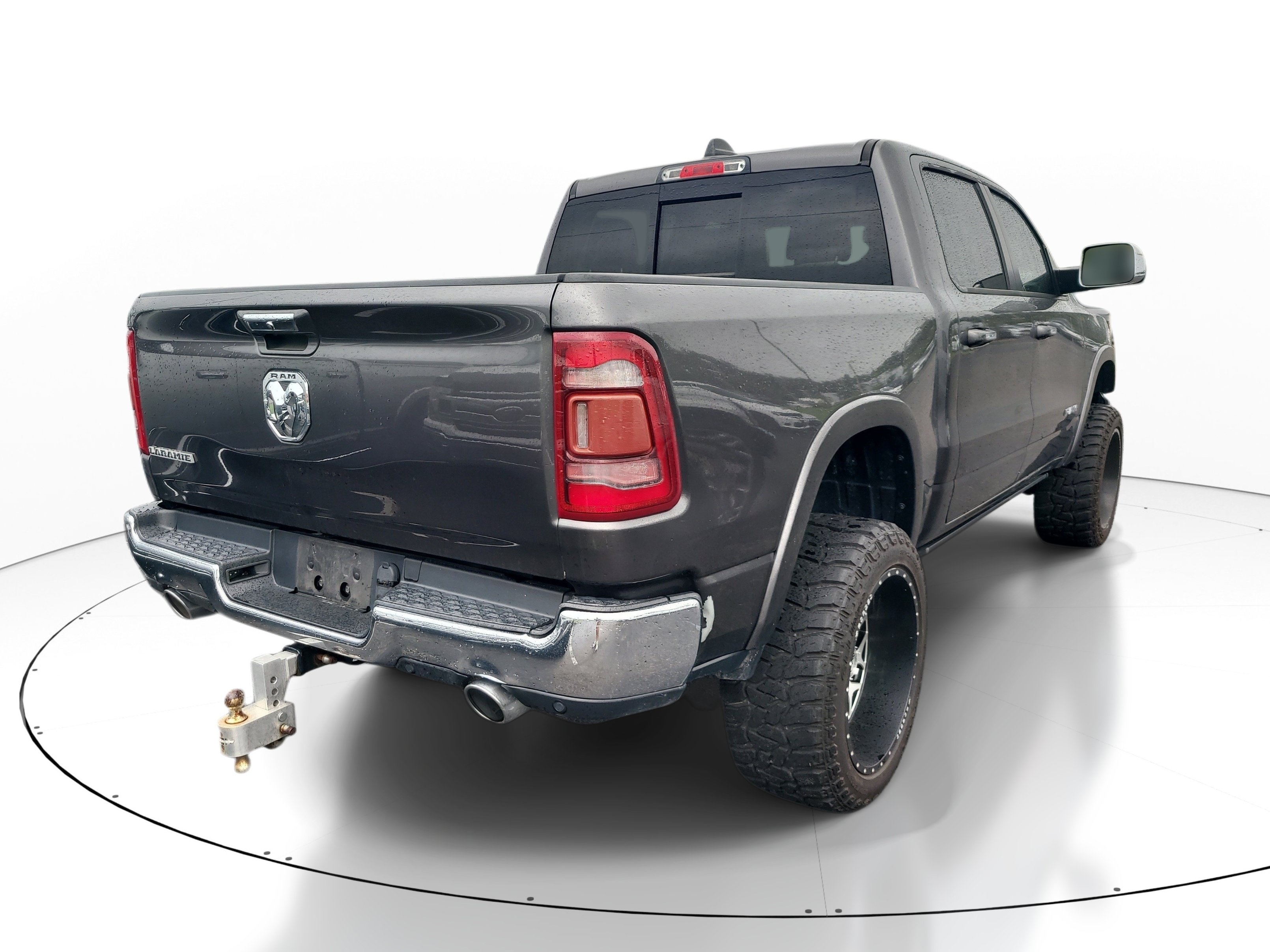 Used 2020 RAM 1500 Laramie RWD image 4