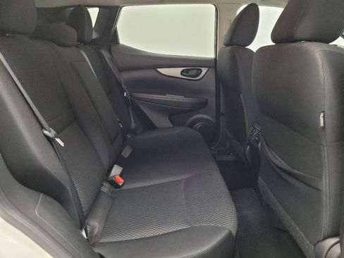 Used 2017 Nissan Rogue Sport S w/ S Appearance Package FWD image 19