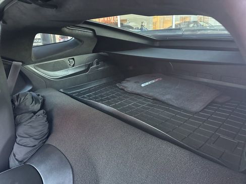 Used 2015 Chevrolet Corvette Z06 w/ 3LZ Preferred Equipment Group image 17