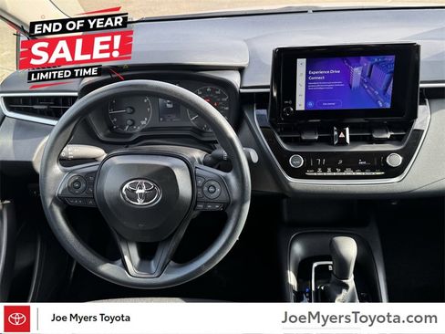 Used 2025 Toyota Corolla LE image 10