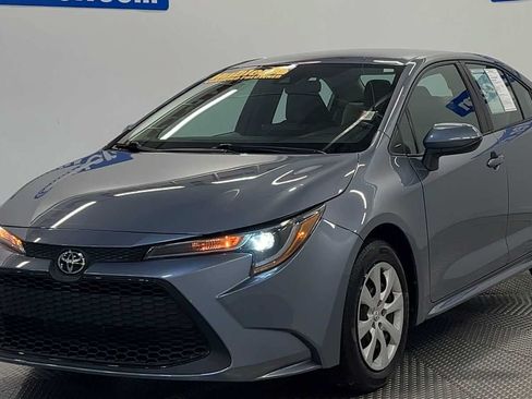 Used 2022 Toyota Corolla LE FWD image 4