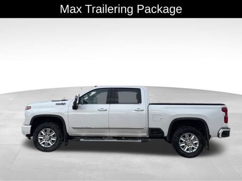 Used 2024 Chevrolet Silverado 2500 High Country w/ Technology Package image 5