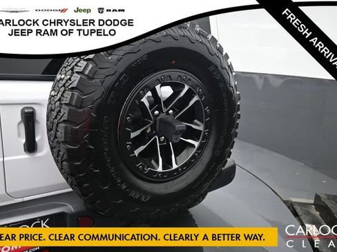 Used 2024 Jeep Wrangler Unlimited Rubicon AWD/4WD image 31
