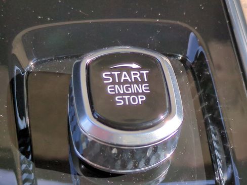 New 2026 Volvo XC60 B5 Plus w/ Climate Package image 27