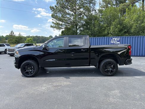Used 2026 Chevrolet Silverado 1500 LT Trail Boss w/ LT Trail Boss Premium Package AWD/4WD image 8