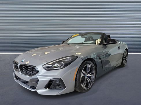 Used 2026 BMW Z4 M40i w/ Premium Package RWD image 1
