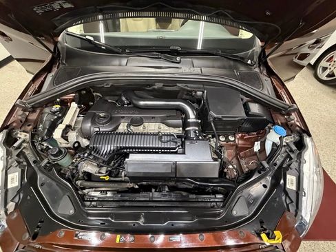 Used 2016 Volvo XC60 T5 Premier image 49