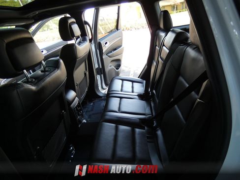 Used 2019 Jeep Grand Cherokee Limited w/ Luxury Group II AWD/4WD image 46